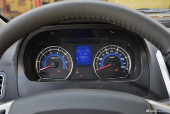 2017款开瑞K50 1.5L手动豪华型