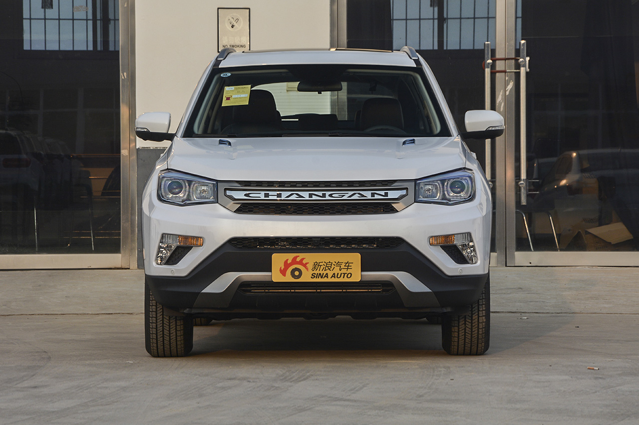 2017款长安CS75尚酷版 1.5T自动锋锐型