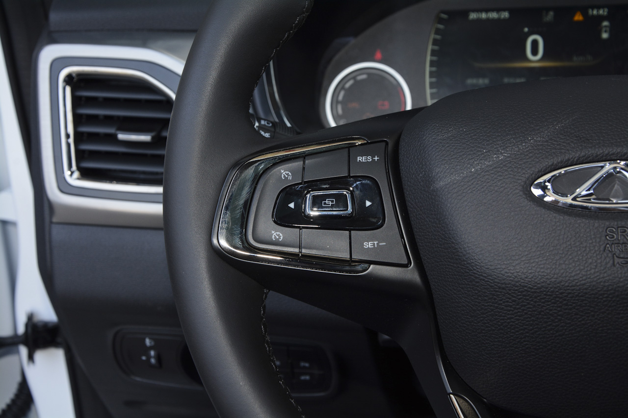 2018款瑞虎8 1.5T自动旗舰型 5座