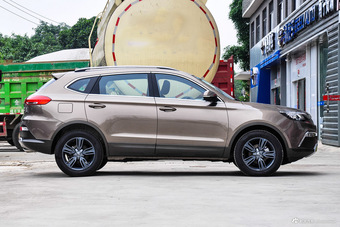 2015款猎豹CS10 2.0T手动风尚版 迪拜金