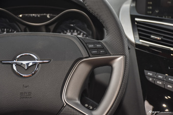 2017款海马S5强动力版1.5T自动尊贵型