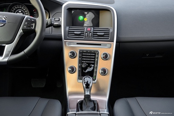 2017款沃尔沃XC60 2.0T自动T5智进升级版