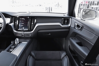 2018款沃尔沃XC60新能源2.0T自动T8 E驱混动智尊豪华版