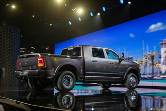 实拍全新道奇Ram 2500 HD 史上最能干的重型皮卡