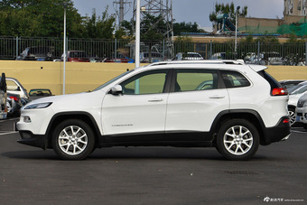 2017款自由光2.4L自动领先版智能包