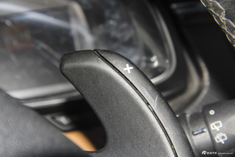 DS 6 2014款 1.6T 尊享版THP200