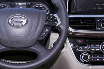 2016款传祺GA8 2.0T自动豪华版320T