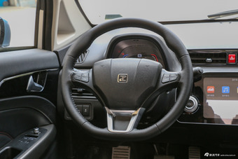 2018款众泰E200飞鱼座