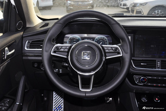 2016款众泰T600 2.0T自动旗舰型运动版