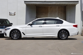 2018款宝马5系2.0T自动530Li尊享型 M运动套装