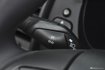 2016款撼路者2.0T自动四驱菁英版汽油