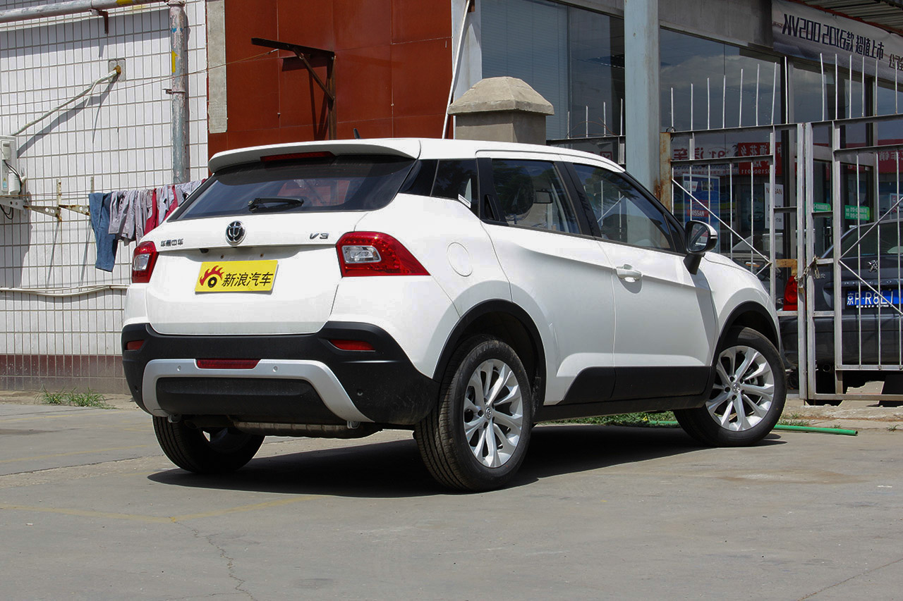 2016款中华V3 1.5L手动智能型