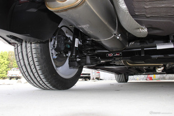 2018款DS 5LS 1.6T自动30THP时尚型