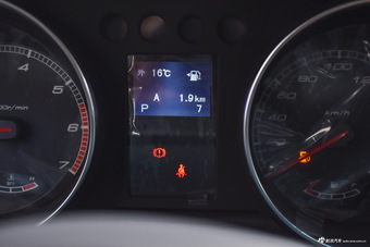 2016款北京BJ40L 2.3T自动四驱尊享版