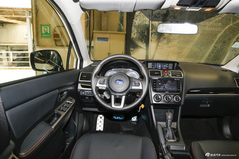 2016款斯巴鲁XV 2.0L自动精英导航版