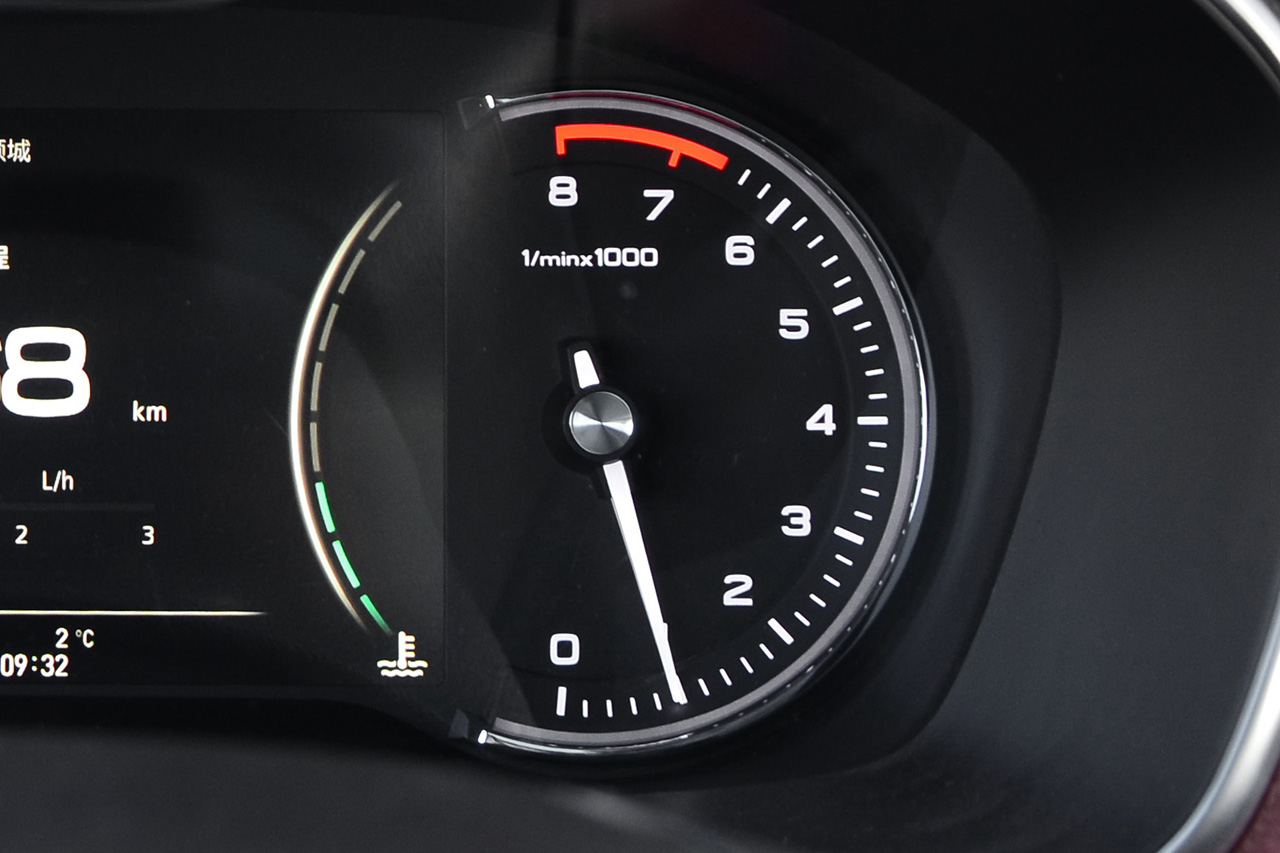 2016款荣威RX5 30T自动两驱互联网智享版