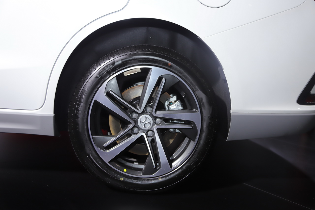 2018广州车展实拍：北汽新能源EU5