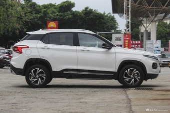 2017款宝骏510 1.5L手动豪华型 