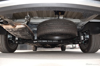 2016款宝骏730 1.5L手动超值版 7座