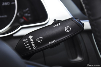 2016款改款奥迪A5 2.0T自动Coupe45TFSI舒适型