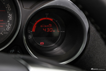 2015款雪铁龙C4L 1.8L自动尊贵版