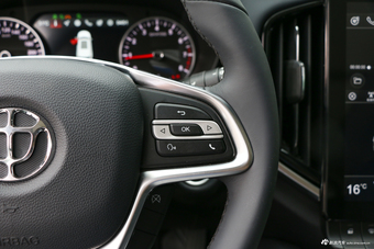 2018款中华V7 1.6T自动旗舰型5座280T