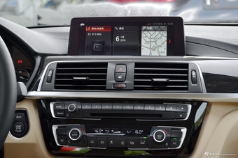 2018款宝马3系2.0T自动320Li 领先型豪华套装