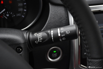 2017款哈弗H6 Coupe 2.0T自动两驱都市型蓝标