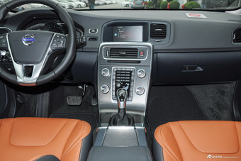 2016款沃尔沃V60 2.0T自动 T5 智雅版