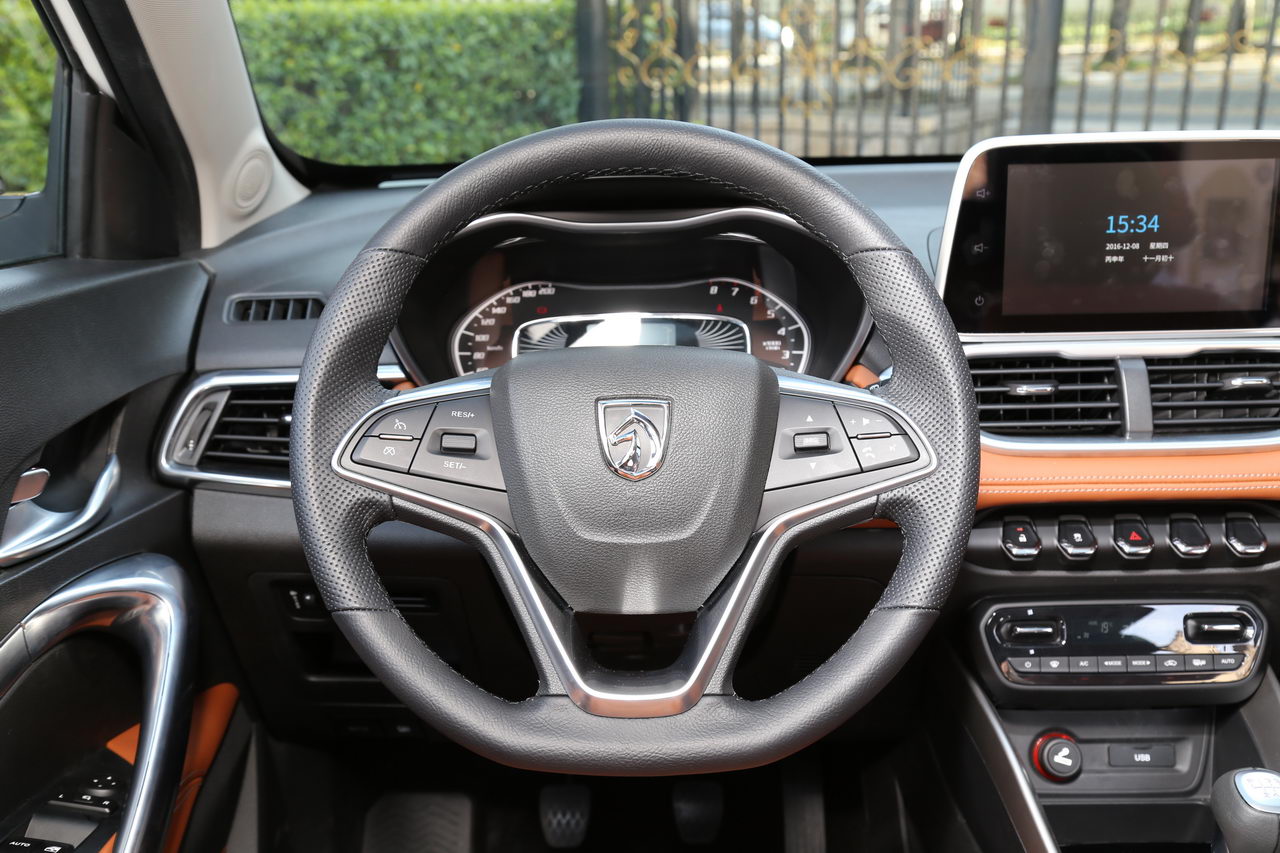 2016款宝骏510 1.5L手动舒适型