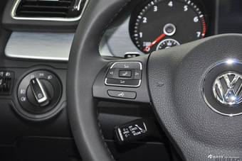 2016款迈腾1.8T自动TSI智享舒适型