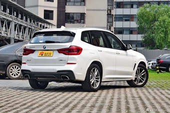 2018款宝马X3 xDrive30i 尊享型 M运动套装