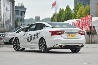 2016款西玛 2.5L自动XV至尊版