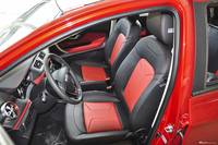 2016款哈弗H1 1.5L手动豪华型蓝标改款 爵仕红