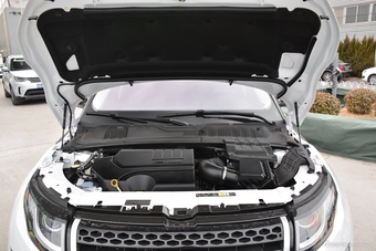 2018款揽胜极光2.0T自动致动版240PS图片