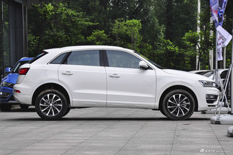 2016款众泰SR7 1.5T自动魔方之心版