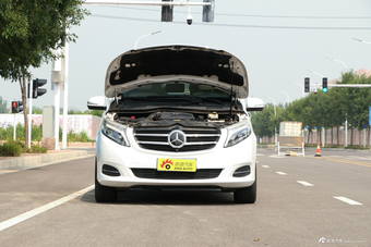 2017款奔驰V级 V 260L 尊贵加长版图片