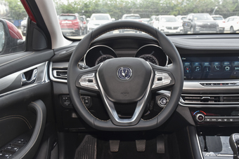 2018款逸动高能版1.6L GDI手动先锋型 