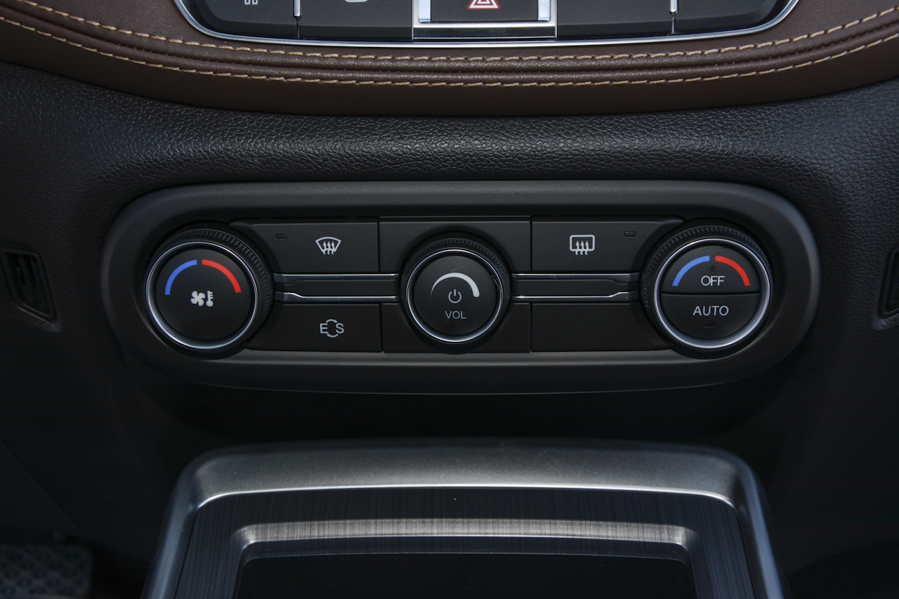 2018款瑞虎7 1.5T自动精英领先版