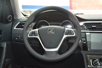 2015款众泰T600 1.5T手动尊贵型 典雅金