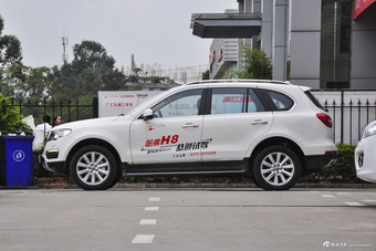 2015款哈弗H8 2.0T自动两驱精英型