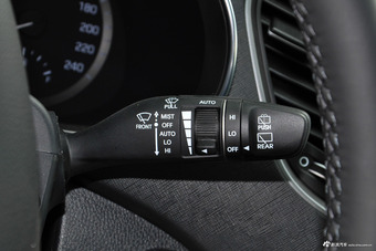 2017款格越3.0L自动7座四驱旗舰豪华科技套件