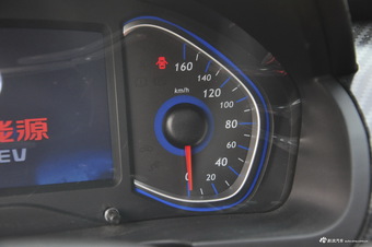 2016款北汽新能源EX200乐酷版