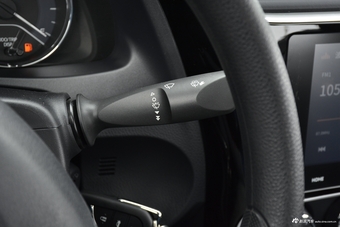 2018款广汽丰田雷凌185T CVT豪华版