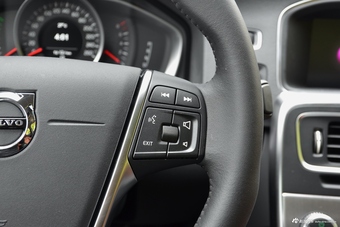 2019款沃尔沃S60L 1.5T自动T3智进版