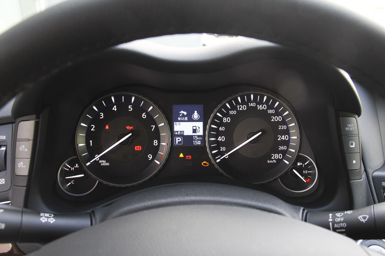 2015款英菲尼迪Q70L 2.5L悦享版