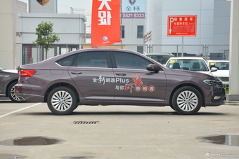 【图】2018款朗逸1.5L自动舒适版车型图实拍