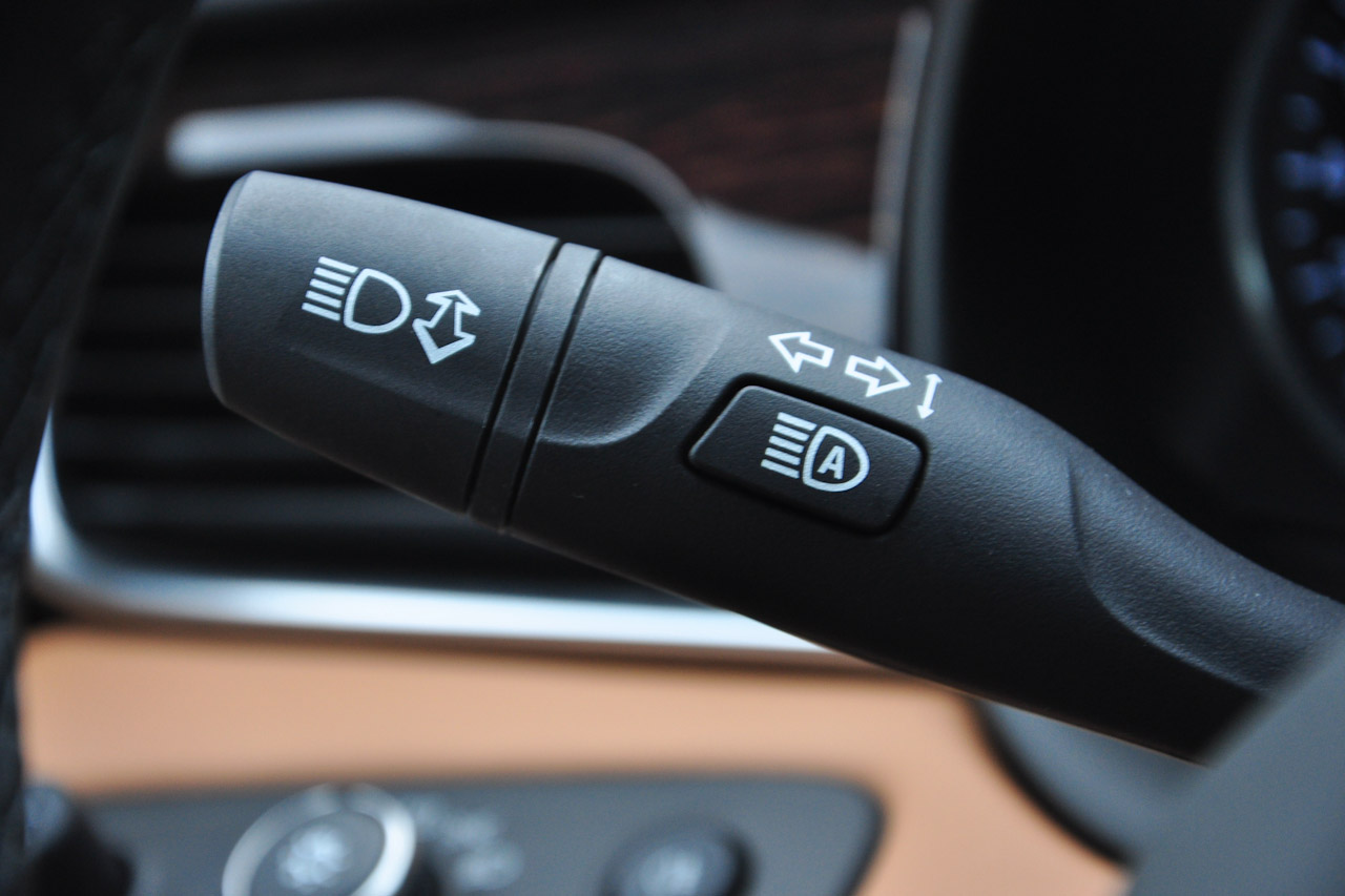 2016款君越2.0T自动旗舰型28T