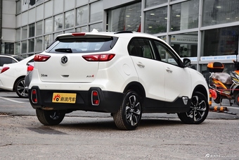 2017款风神AX4 1.6L手动潮悦型