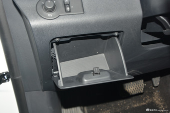 2017上汽大通D90 2.0T自动四驱北极星